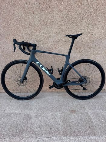 Used CUBE AGREE C:62 2024 2024 Road & Gravel