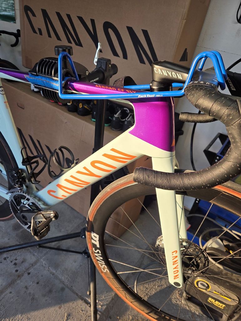 Used Canyon Aeroad CF SLX 8 Disc LTD 2023 Frameset 2023 Road & Gravel, Purple — image 9 of 13