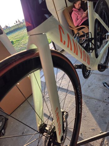 Used Canyon Aeroad CF SLX 8 Disc LTD 2023 Frameset 2023 Road & Gravel, Purple — image 8 of 13