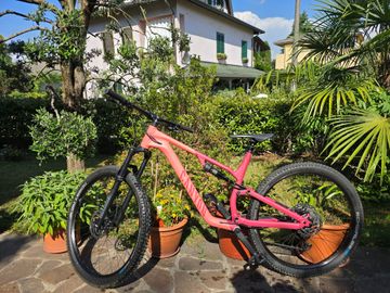Used Canyon Neuron 5 2023 2023 Mountainbike, Red, 27.5, 29 — image 1 of 12