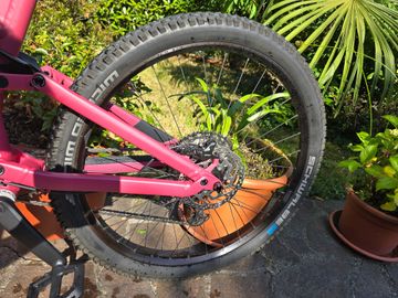 Used Canyon Neuron 5 2023 2023 Mountainbike, Red, 27.5, 29 — image 4 of 12