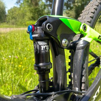 Used Giant Trance Shimano Deore XT 2019 Mountainbike, Verde — image 8 of 19