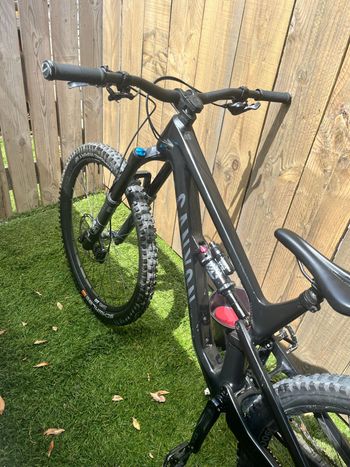Used Canyon Spectral 29 CF 8 2024 2024 Mountainbike — image 7 of 8