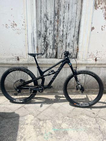 Used Canyon Spectral 29 CF 8 2024 2024 Mountainbike — image 2 of 8