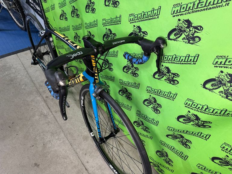 Used Giant TCR Advanced 1 2017 Road & Gravel, Negro — image 4 of 5