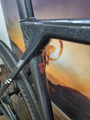 Used Canyon Grail CFR AXS 2024 2024 Road & Gravel, Schwarz — image 12 of 13