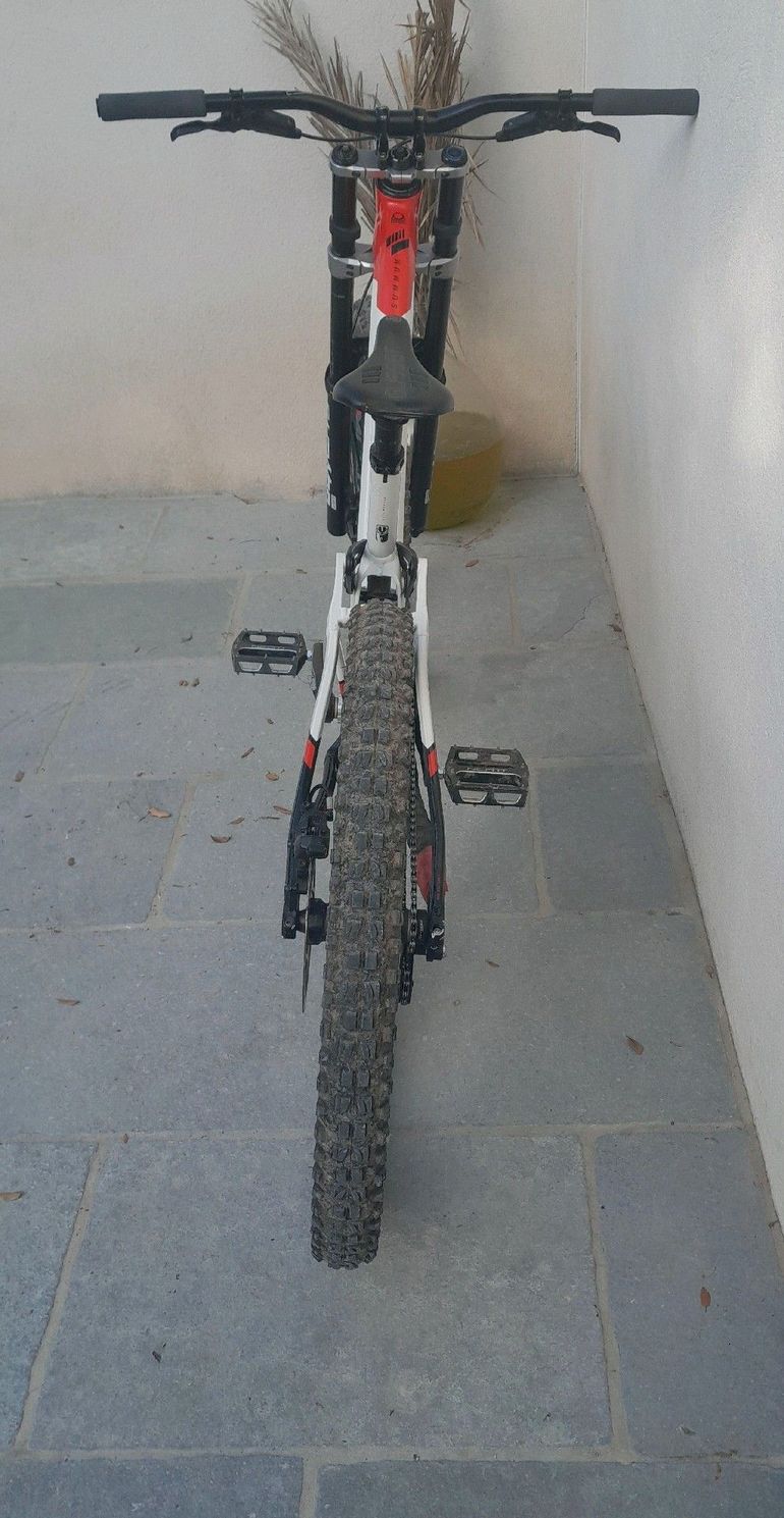 Used Mondraker Summum 2020 2020 Mountainbike, White, 27.5 — image 10 of 11