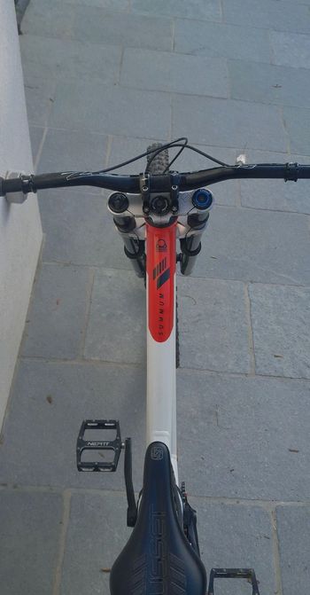 Used Mondraker Summum 2020 2020 Mountainbike, White, 27.5 — image 6 of 11