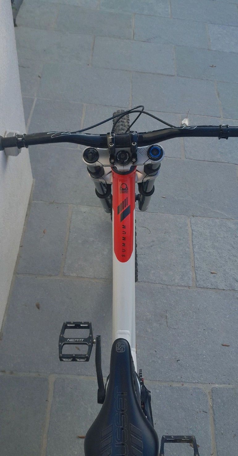 Used Mondraker Summum 2020 2020 Mountainbike, White, 27.5 — image 6 of 11