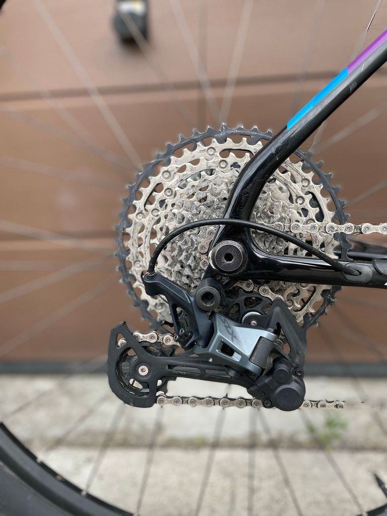Used Kross Level Shimano SLX 2023 Mountainbike, Black — image 7 of 8