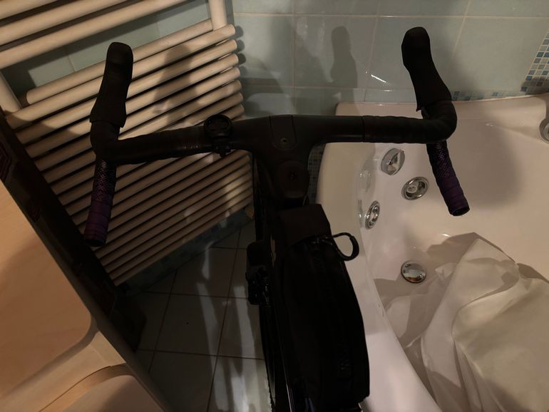 Used Canyon Grail:ON CF 8 AXS 2024 2024 Road & Gravel, Purple — image 2 of 4