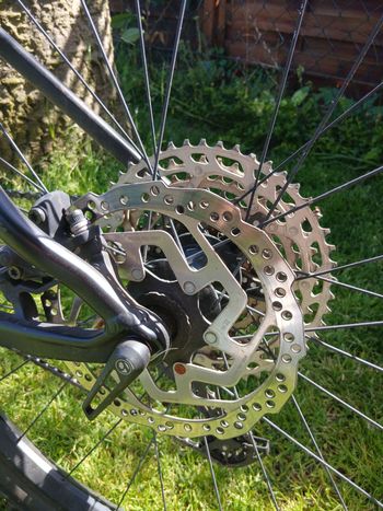 Used Trek Roscoe 7 2023 2023 Mountainbike, Black, 27.5, 29 — image 5 of 8