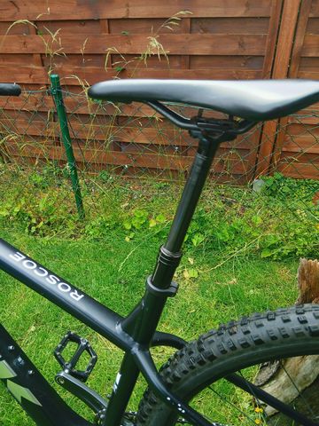 Used Trek Roscoe 7 2023 2023 Mountainbike, Black, 29 — image 2 of 11