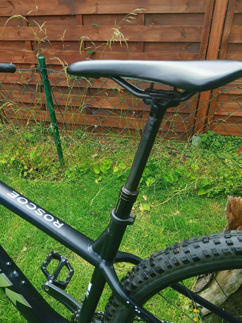 Used Trek Roscoe 7 2023 2023 Mountainbike, Black, 29 — image 2 of 11