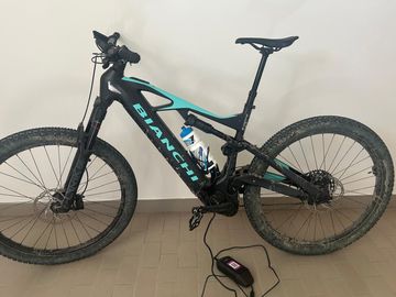Bianchi e-Vertic FX-Type NX/GX 2024 2024 Mountainbike usato, Nero — immagine 3 di 3
