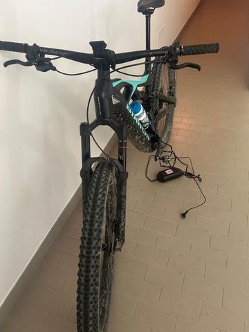 Bianchi e-Vertic FX-Type NX/GX 2024 2024 Mountainbike usato, Nero — immagine 1 di 3