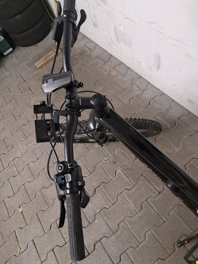 Used Cannondale Trail Shimano Deore 2022 Mountainbike, Nero — image 3 of 8