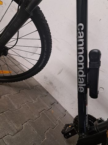 Used Cannondale Trail Shimano Deore 2022 Mountainbike, Nero — image 4 of 8