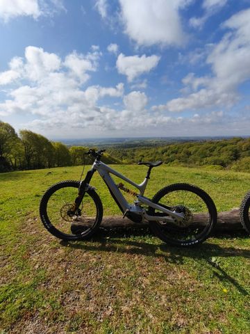Używany YT Industries Decoy CORE 4 MX 2024 2024 Mountainbike — zdjęcie 3 z 11