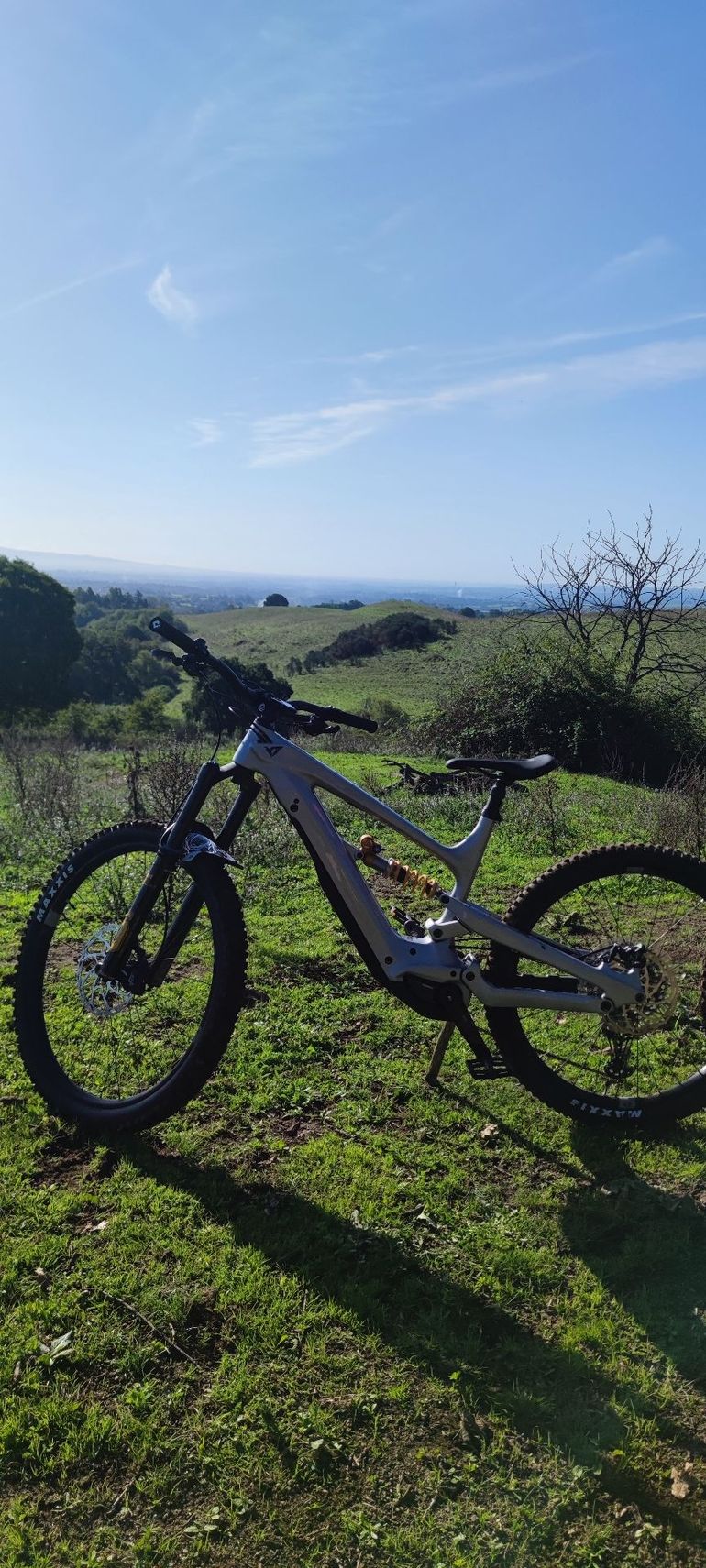Used YT Industries Decoy CORE 4 MX 2024 2024 Mountainbike, Light Gray, 29, 27.5 — image 3 of 3