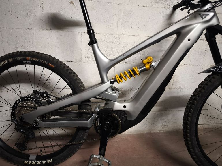 Used YT Industries Decoy CORE 4 MX 2024 2024 Mountainbike, Light Gray, Mixed — image 8 of 10