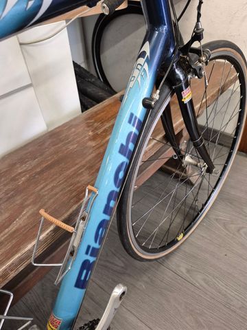 Used Bianchi Custom Other Campagnolo 2010 Road & Gravel, Blue — image 9 of 11