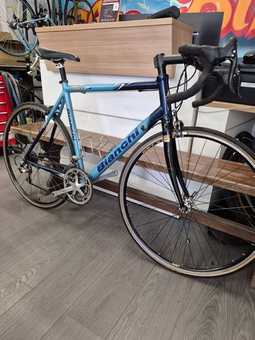 Bianchi Custom Other Campagnolo 2010 Road & Gravel usato