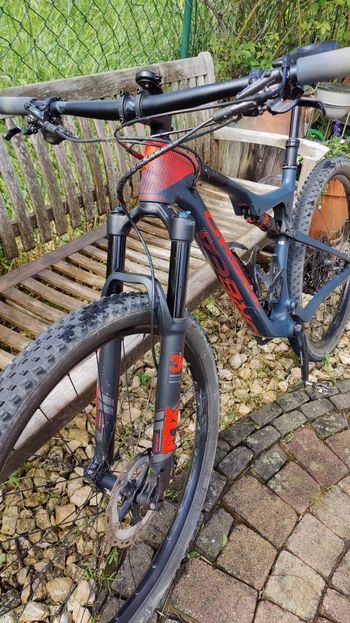Used Orbea OIZ M20 TR 2020 2020 Mountainbike, Blue — image 10 of 11
