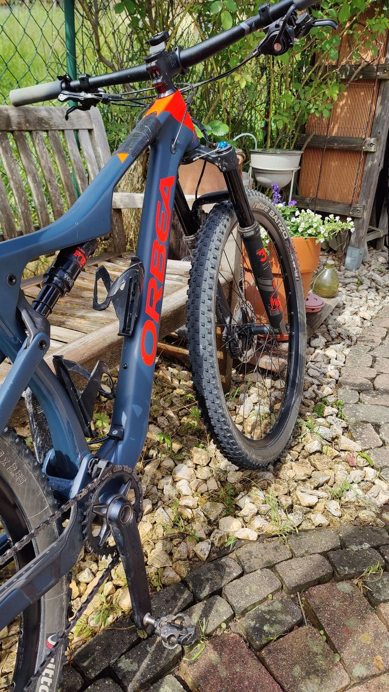 Used Orbea OIZ M20 TR 2020 2020 Mountainbike, Blue — image 2 of 11