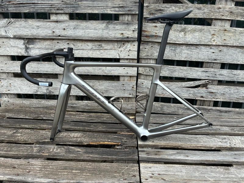 Used Scott Addict RC Ultimate HMX SS Frameset 2026 Road & Gravel