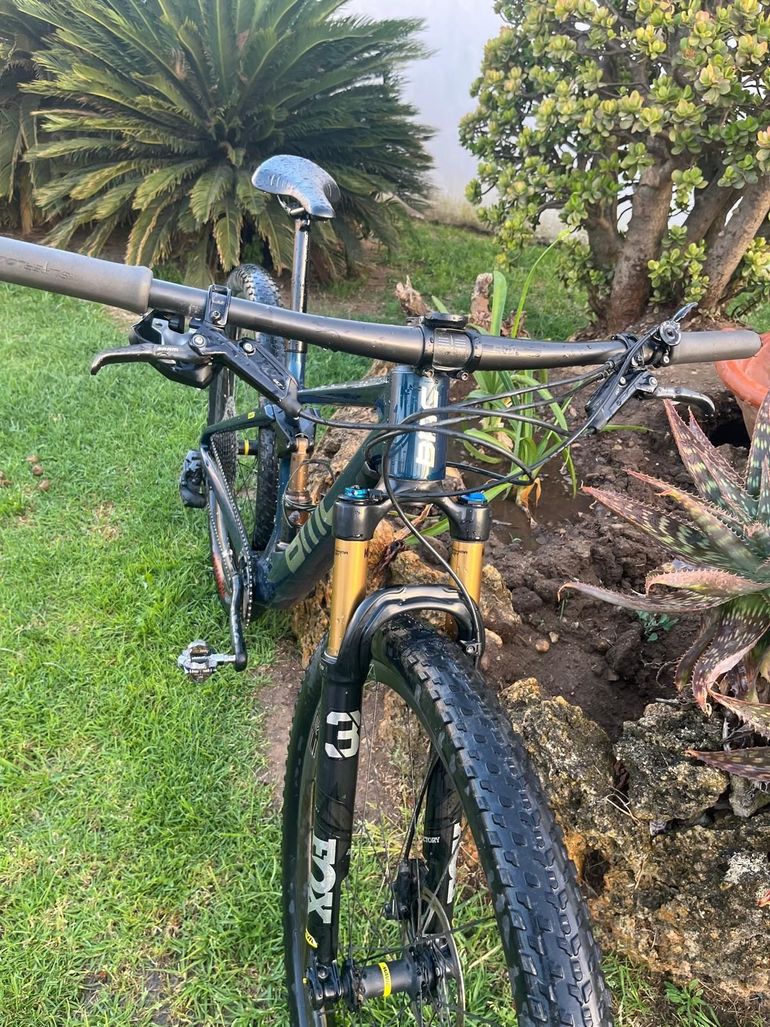 Used BMC Fourstroke 01 ONE 2021 2021 Mountainbike, Blue, 29 — image 5 of 6