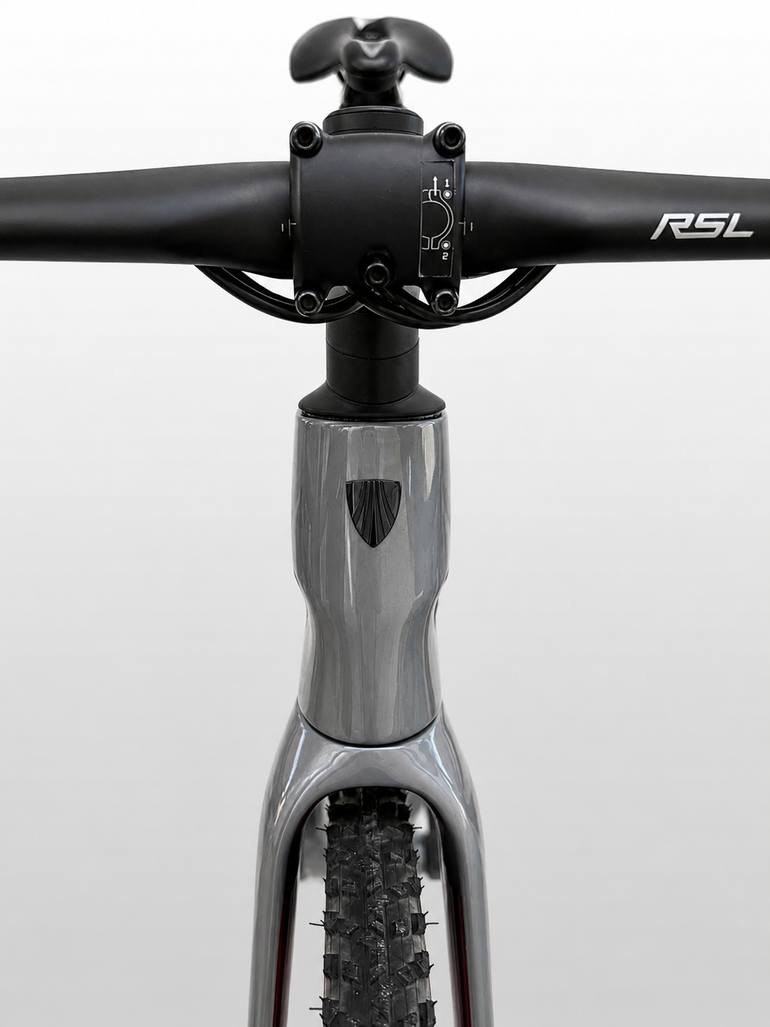 Used Trek Domane SL 5 Gen 4 2023 2023 Road & Gravel, Light Gray — image 5 of 23