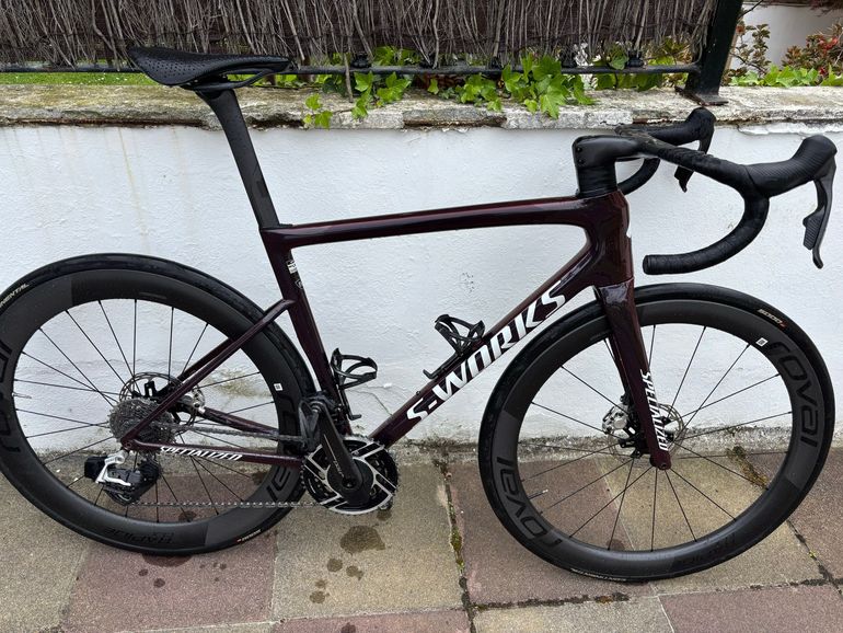 Used Specialized S-Works Tarmac SL8 - SRAM RED AXS 2026 2026 Road & Gravel, Red — image 5 of 9
