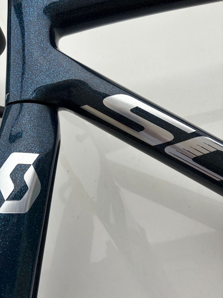 Used Scott Addict RC Pro 2024 Frameset 2024 Road & Gravel, Blue — image 7 of 14