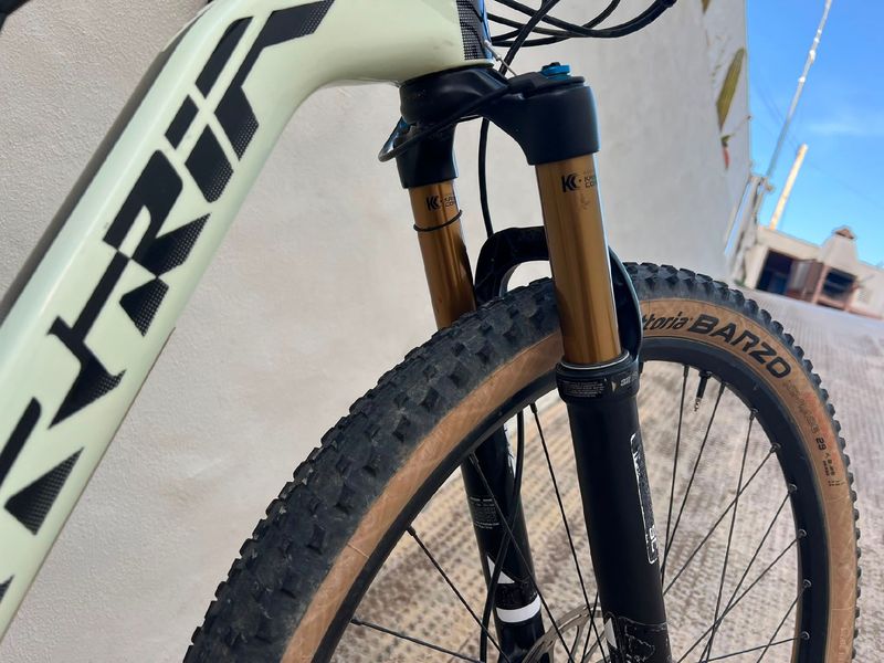Used Berria MAKO 8 2020 2020 Mountainbike, White, 29 — image 10 of 10