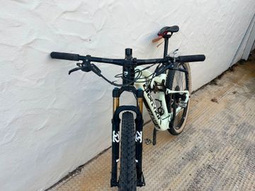 Used Berria MAKO 8 2020 2020 Mountainbike, White, 29 — image 4 of 10