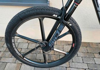 Used Scott Spark RC Team 2025 2025 Mountainbike — image 3 of 6