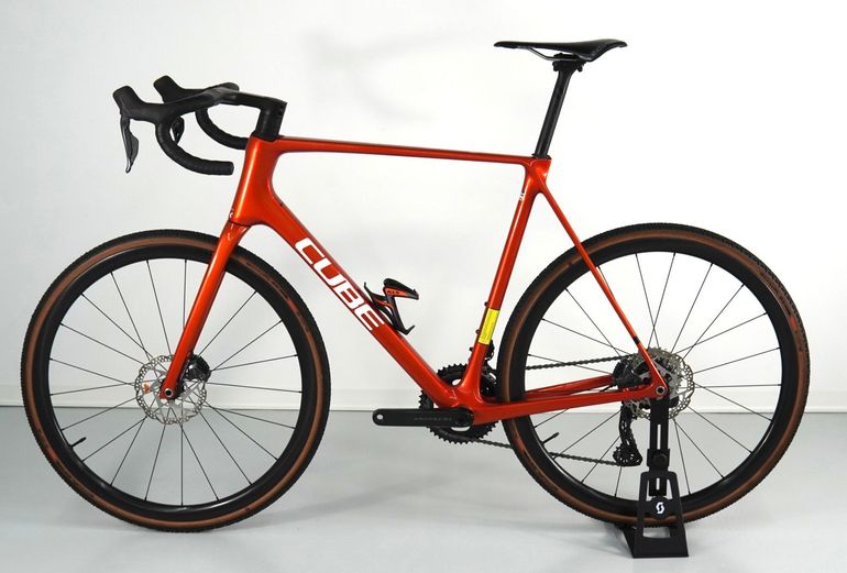 Used CUBE CROSS RACE C:62, SLX 2025 2025 Road & Gravel, Orange — image 2 of 19