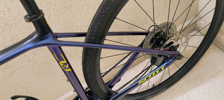 Used Scott Addict Shimano GRX 2021 Road & Gravel — image 7 of 12