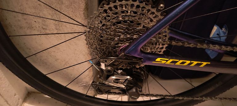 Used Scott Addict Shimano GRX 2021 Road & Gravel — image 3 of 12
