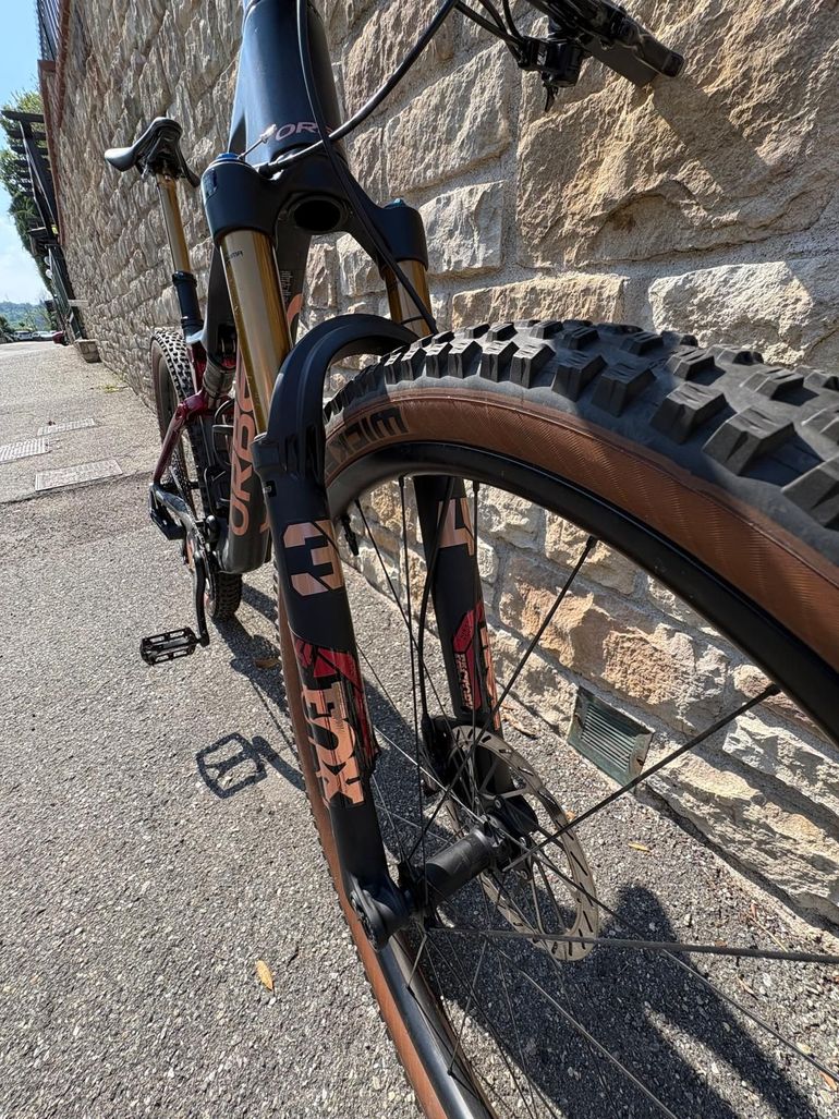 Used Orbea OIZ M LTD 2025 2025 Mountainbike, Black, 29 — image 5 of 9