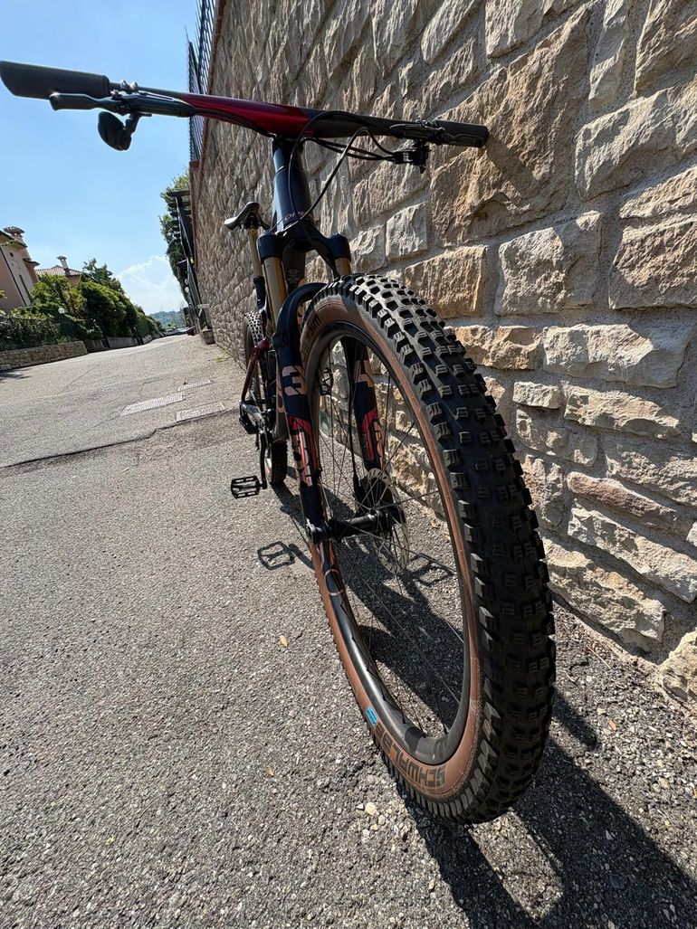 Used Orbea OIZ M LTD 2025 2025 Mountainbike, Black, 29 — image 6 of 9