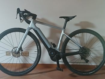Used Basso Volta Shimano 105 Di2 2024 2024 Road & Gravel, Blue — image 2 of 3