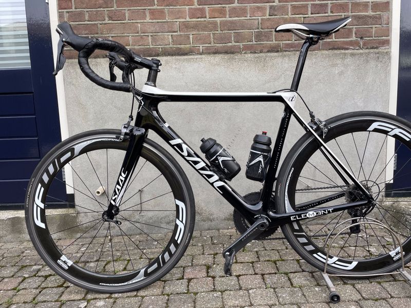 Used Isaac Element SL, 2016 2016 Road & Gravel, Black — image 2 of 8