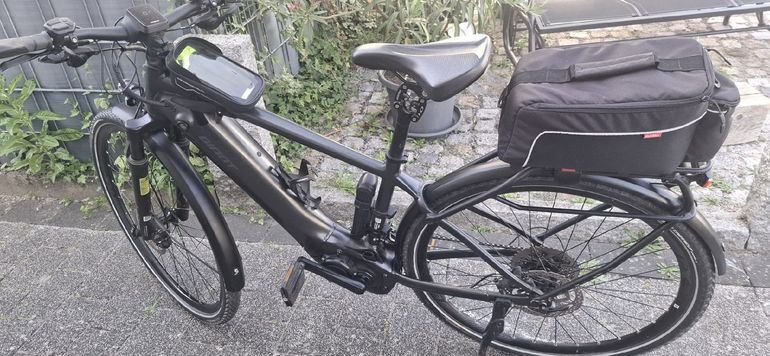Used Giant Explore E+ 1 Electric Bike 2021 2021 Urban, Nero — image 6 of 6