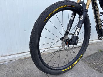 Used Orbea OIZ M10 AXS 2024 2024 Mountainbike, Schwarz, 29 — image 6 of 7