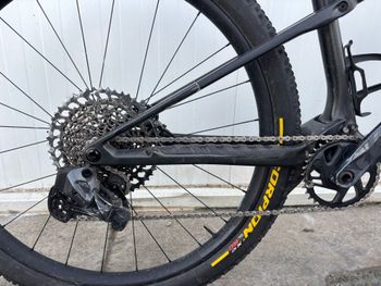 Used Orbea OIZ M10 AXS 2024 2024 Mountainbike, Schwarz, 29 — image 3 of 7