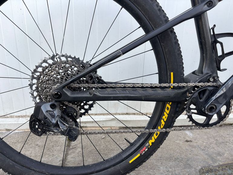 Used Orbea OIZ M10 AXS 2024 2024 Mountainbike, Schwarz, 29 — image 3 of 7