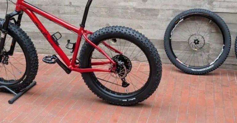 Used Salsa Mukluk Deore 1x 2019 2019 Mountainbike — image 6 of 9