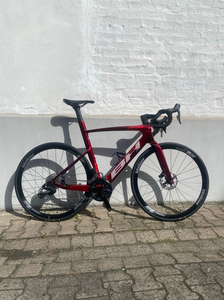 Used BH AEROLIGHT 6.0 2023 2023 Road & Gravel — image 1 of 5